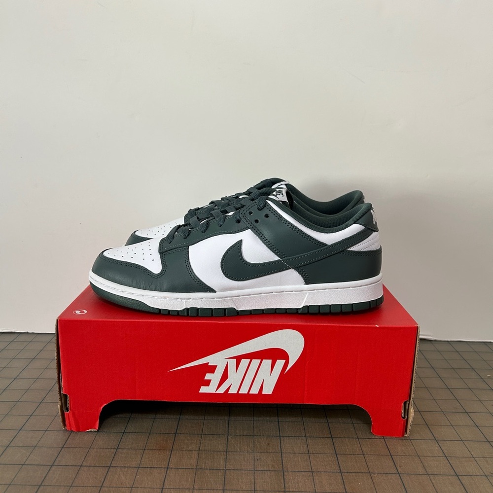 Nike Dunk Low ‘Vintage Green’